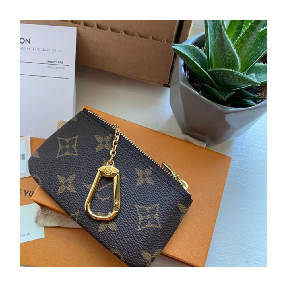 ❗️SOLD❗️🔹Louis Vuitton key pouch 🔹